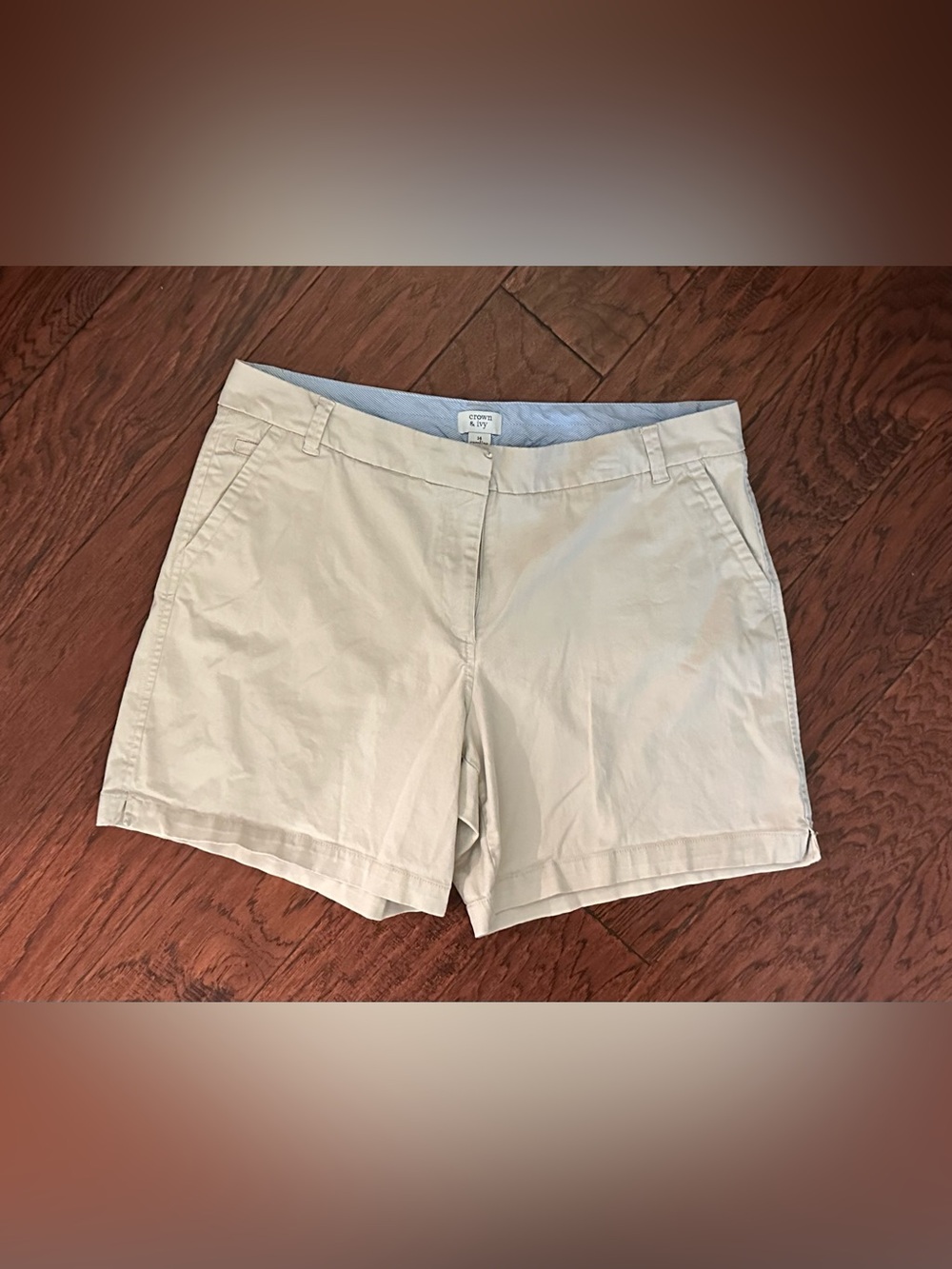 Crown & Ivy shorts